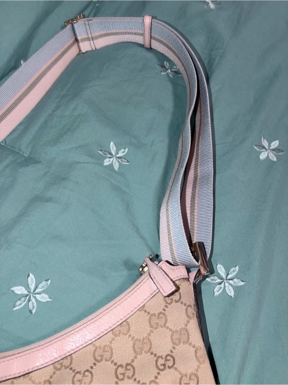 Gucci Beige GG Canvas Hobo with Pink Trim and Strap - Picture 9 of 13